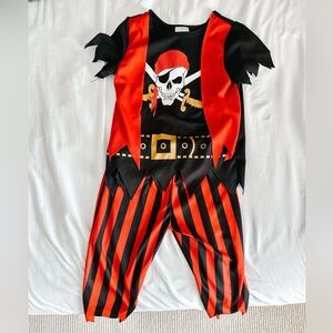 Kids pirate costume, size 3-4 years